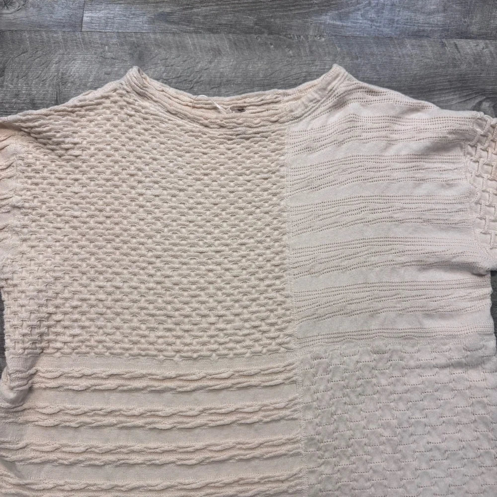 Free People Extra Textured Creme Pullover Crew Neck Sweater Womens Sz. M